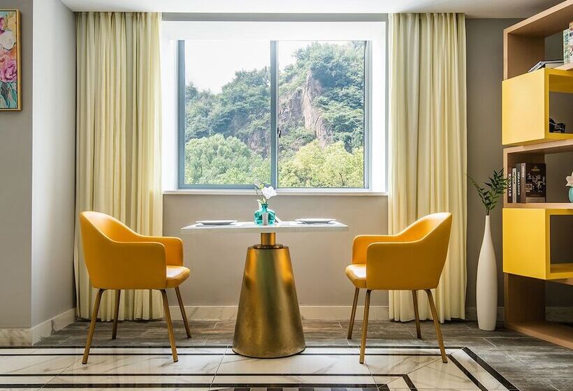 Magnotel Taizhou Jiaojiang Yunxi Road Yanyu Park