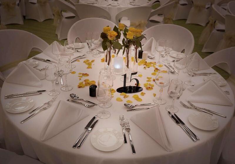 Adagio Abu Dhabi Al Bustan