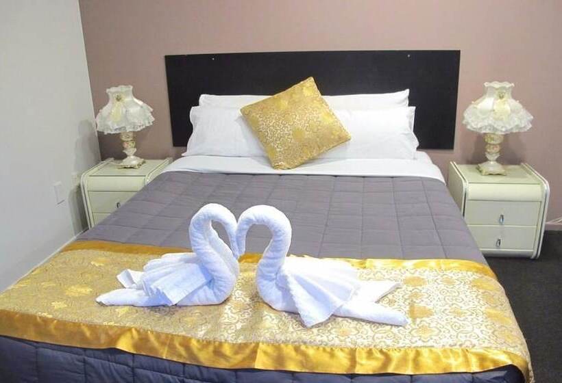 Ann’s Volcanic Motel