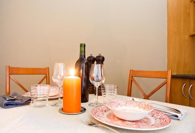 Sechi Aparthotel Marbella