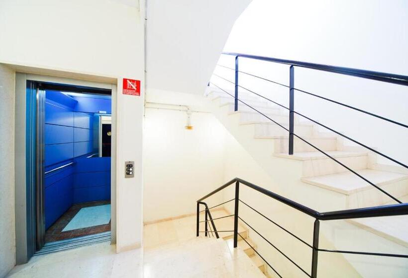 Sechi Aparthotel Marbella