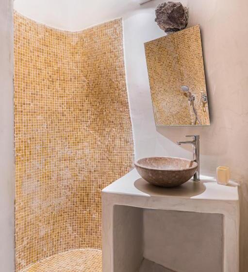 Armeni Luxury Villas