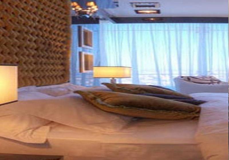 Darvishi Royal Hotel