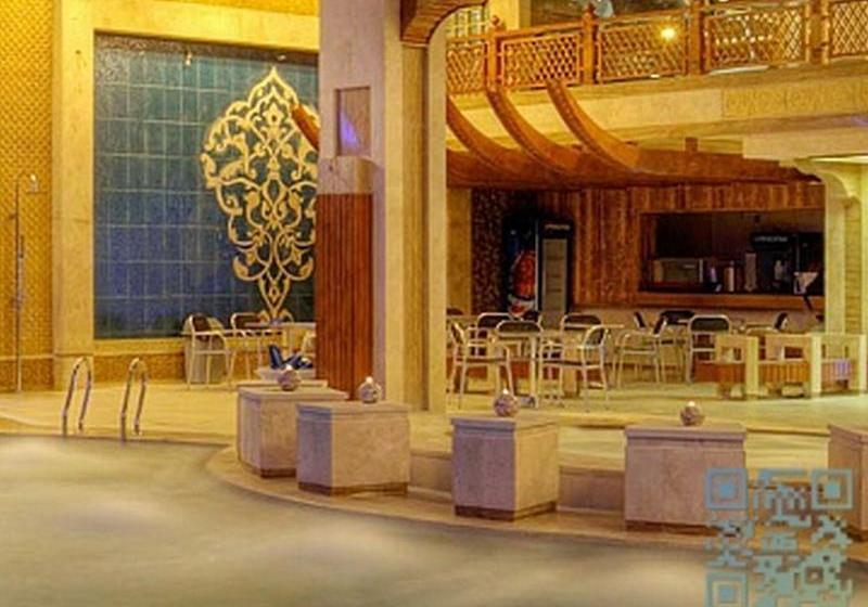 Darvishi Royal Hotel