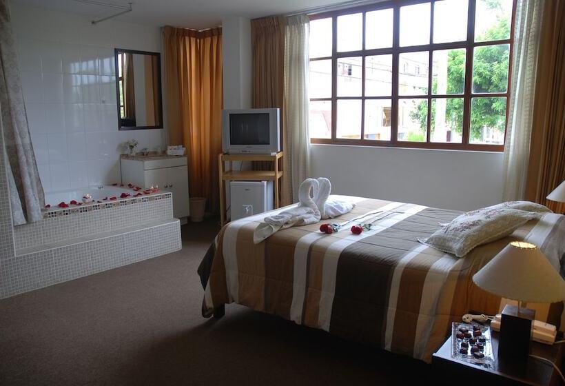 פונדק El Centurión