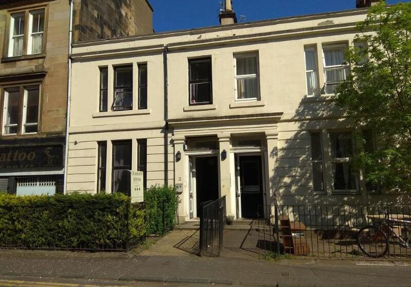 פונדק Glasgow House