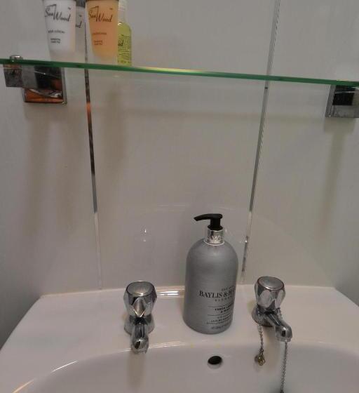 בית מלון כפרי 33