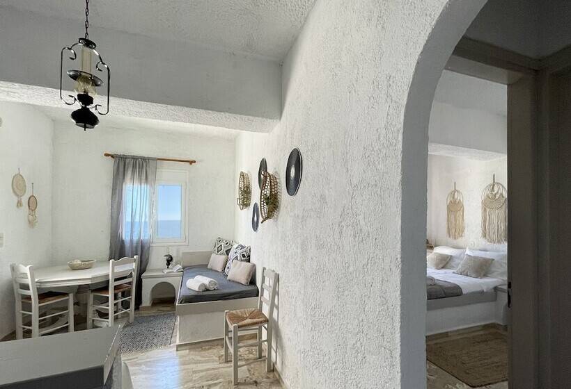 בית מלון כפרי Achlia