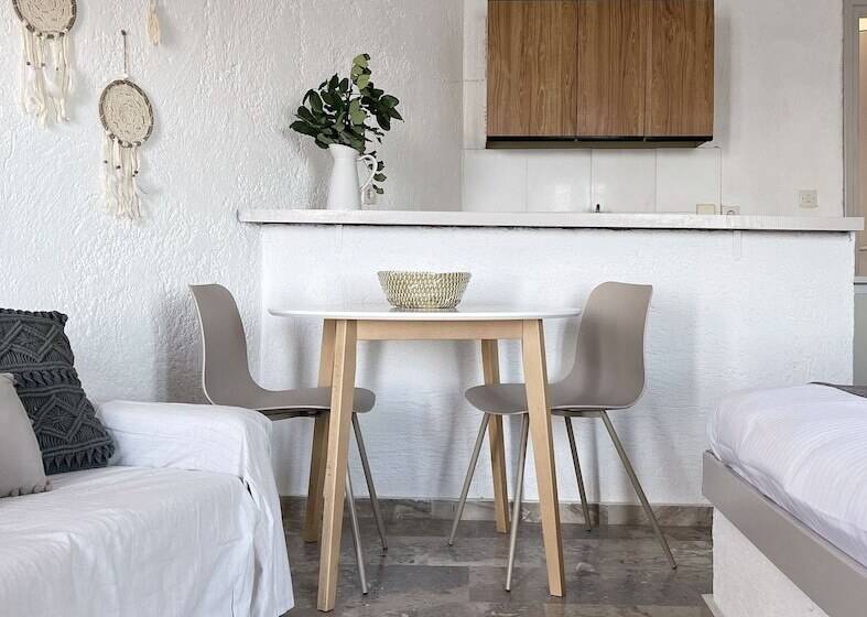 בית מלון כפרי Achlia