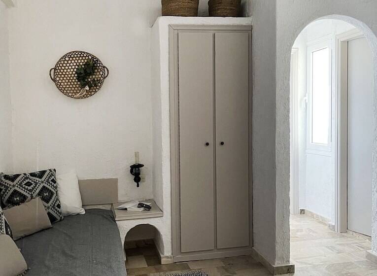 בית מלון כפרי Achlia