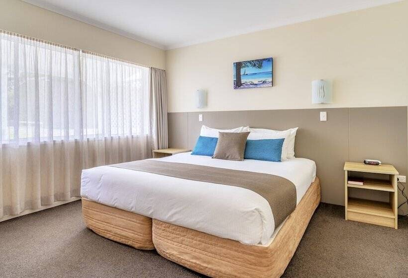 هتل Aloha Apartments