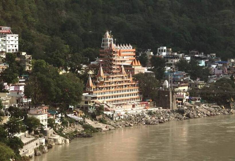 בית מלון כפרי Alpana