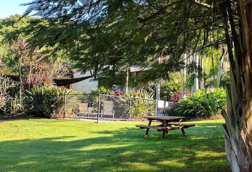 هتل Alstonville Country Cottages