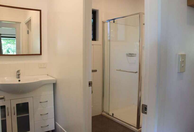 هتل Alstonville Country Cottages