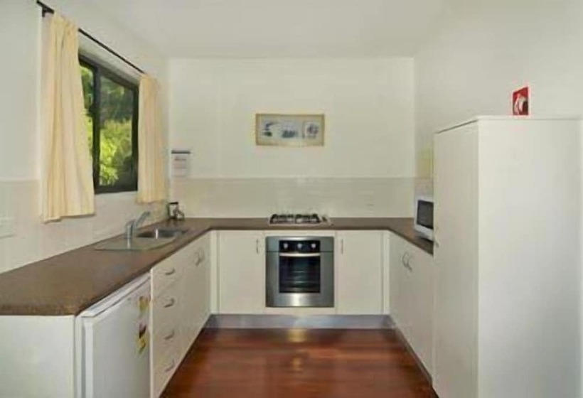 هتل Alstonville Country Cottages