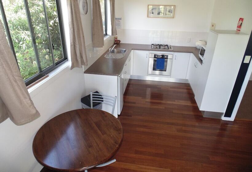 هتل Alstonville Country Cottages