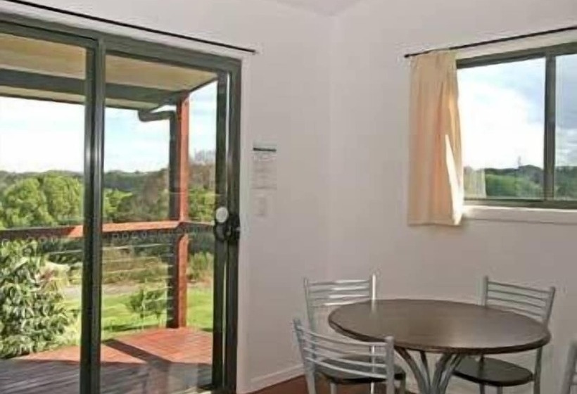 هتل Alstonville Country Cottages