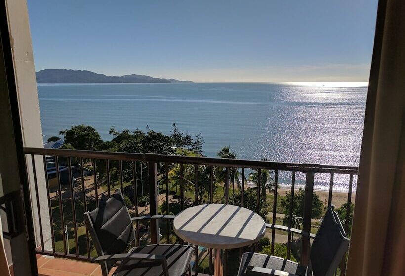 فندق Aquarius On The Beach