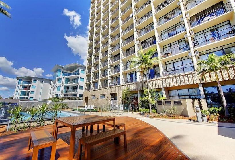 فندق Aquarius On The Beach