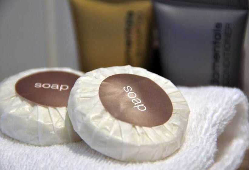 فندق Aquarius On The Beach