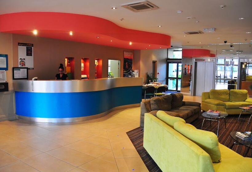 فندق Aquarius On The Beach