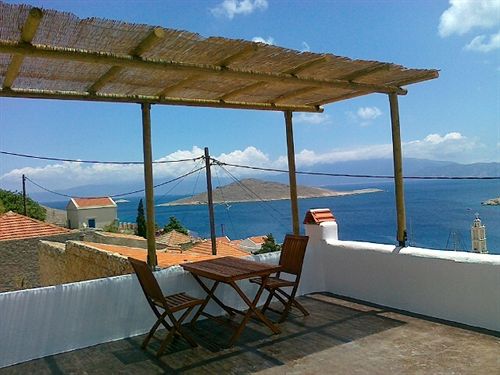 בית מלון כפרי Atlantis Houses