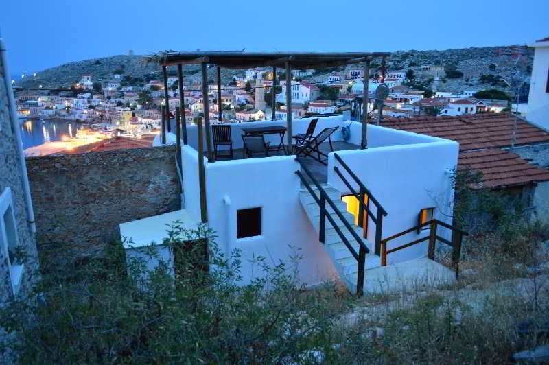 בית מלון כפרי Atlantis Houses