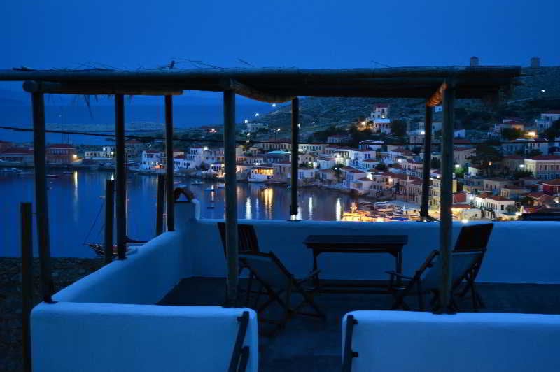 בית מלון כפרי Atlantis Houses