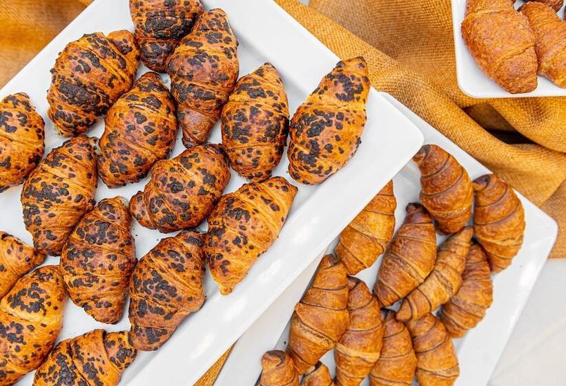 בית מלון כפרי Ausonia