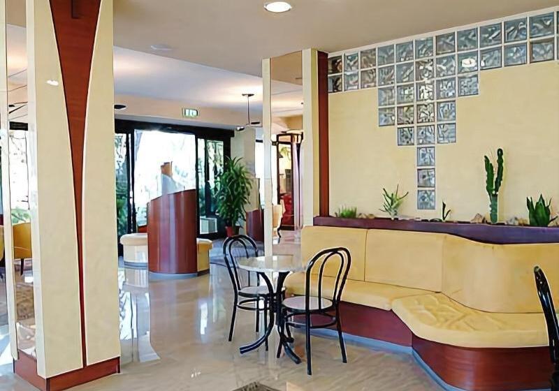 בית מלון כפרי Ausonia