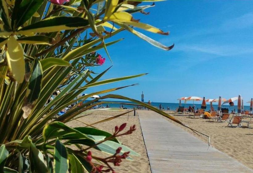 فندق Villaggio Azzurro