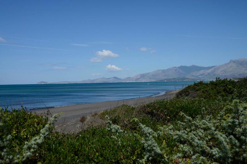 Отель Happy Camp Mobile Homes In Villaggio Camping Baia Domizia