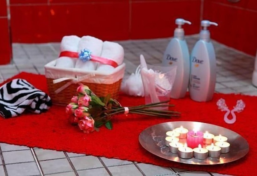 Отель Bellus Rose Pension