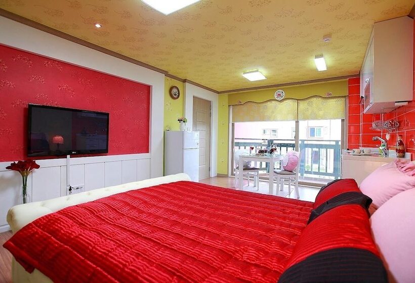 Отель Bellus Rose Pension