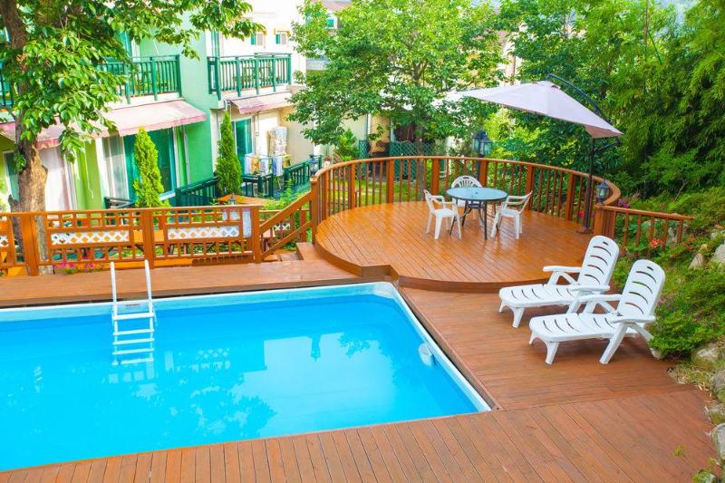 Отель Bellus Rose Pension