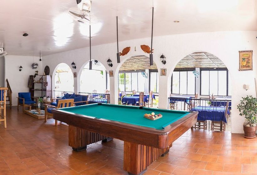 هتل Blue Star Dive & Resort