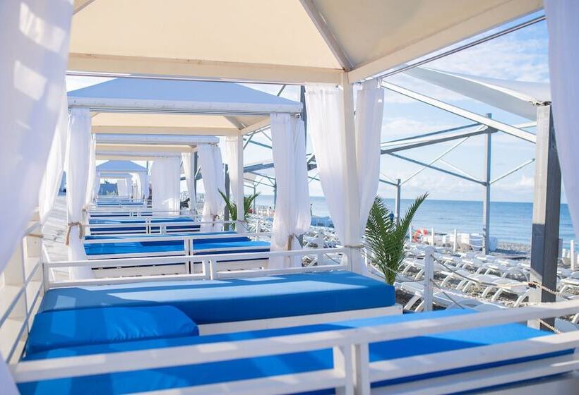 هتل Bridge Resort