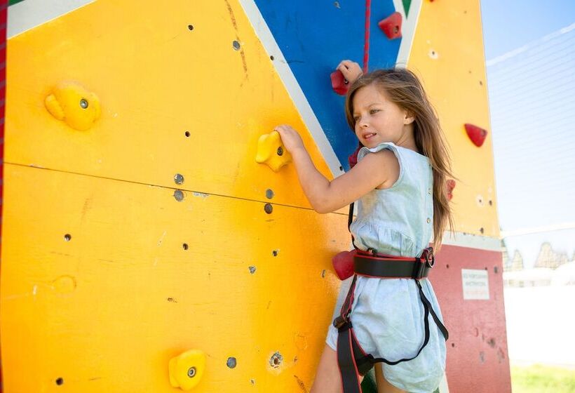 هتل Bridge Resort