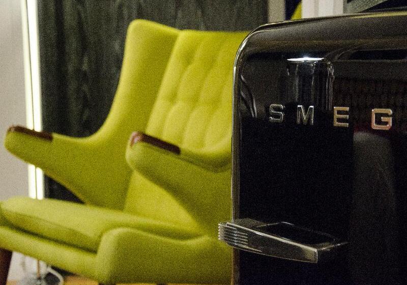 هتل Browns Central