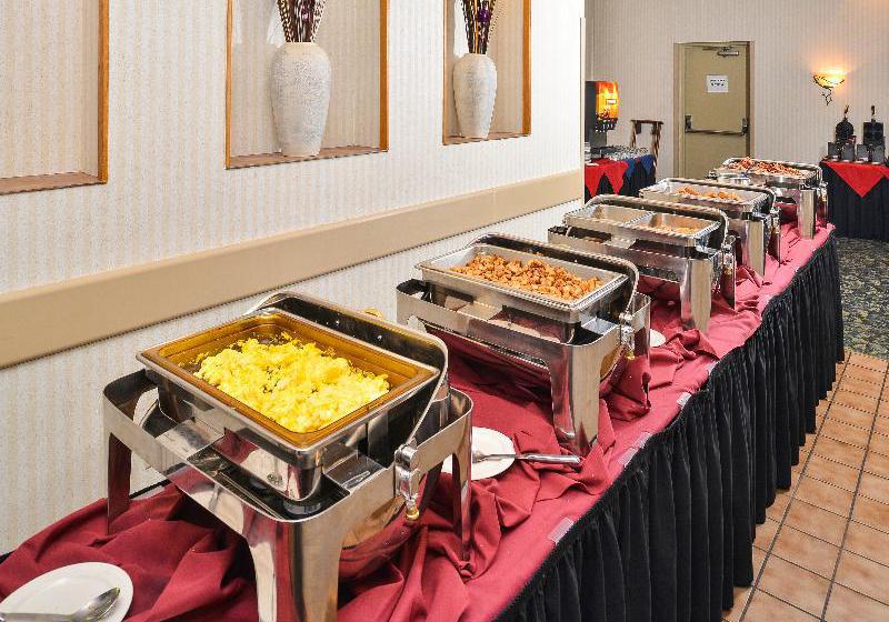 فندق Buffalo Bill Cabin Village