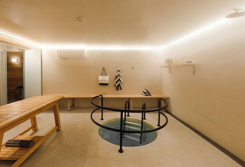 هتل Chimes Spa Retreat