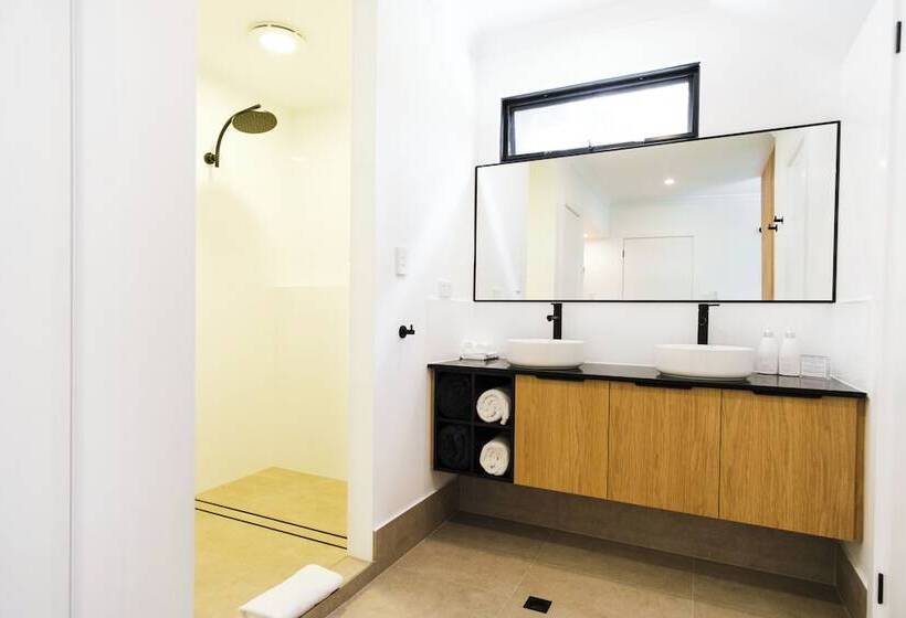 هتل Chimes Spa Retreat