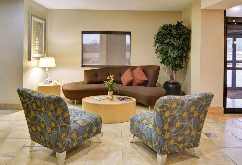 ホテル Comfort Suites Lindale