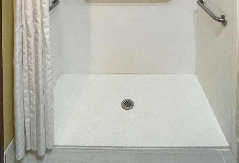 בית מלון כפרי Comfort Suites Near Seaworld