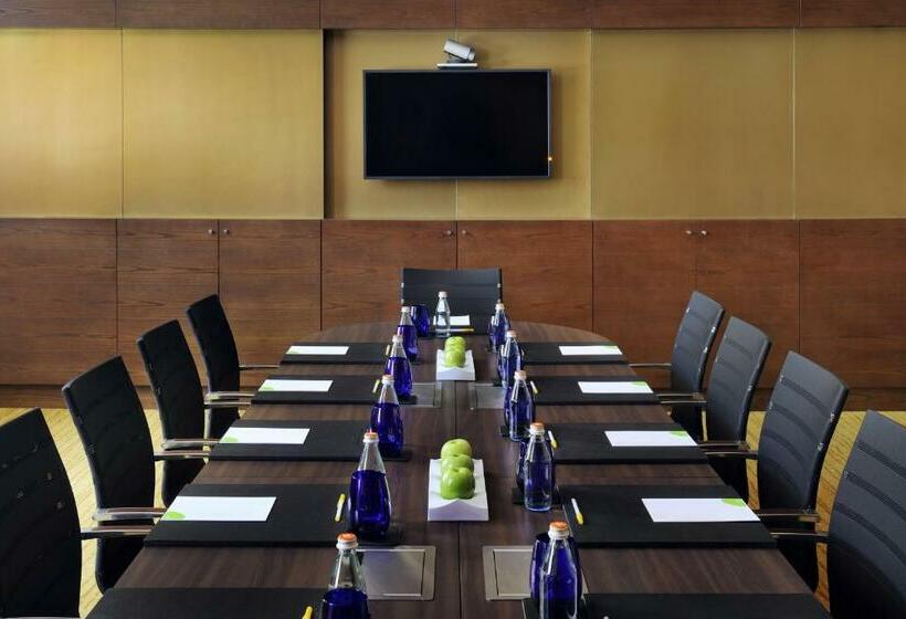 ホテル Courtyard By Marriott World Trade Center, Abu Dhabi