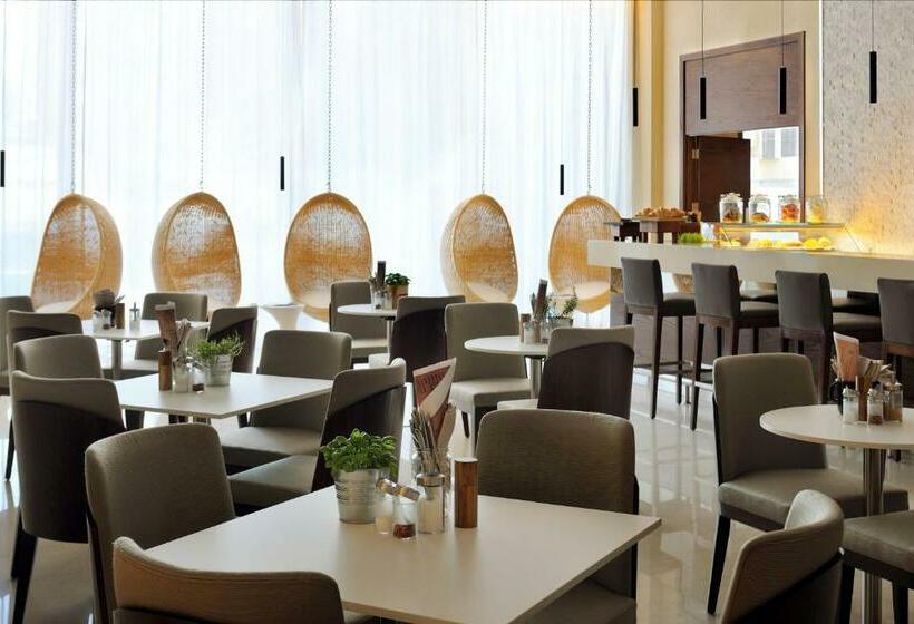ホテル Courtyard By Marriott World Trade Center, Abu Dhabi