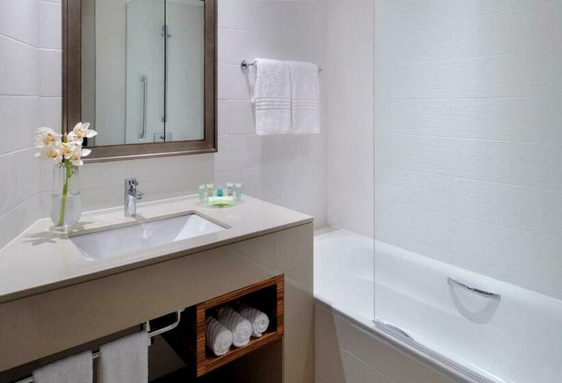 ホテル Courtyard By Marriott World Trade Center, Abu Dhabi