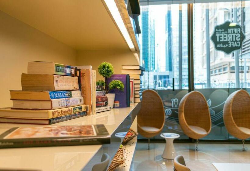 ホテル Courtyard By Marriott World Trade Center, Abu Dhabi