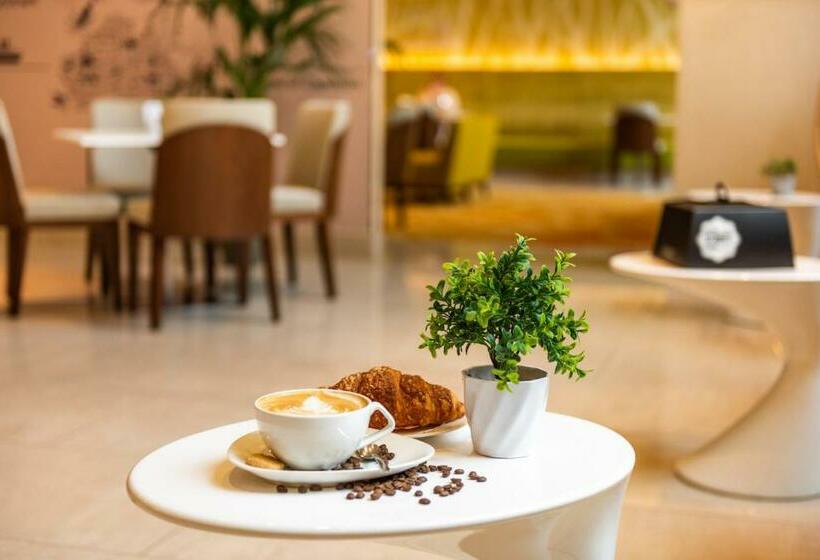 ホテル Courtyard By Marriott World Trade Center, Abu Dhabi