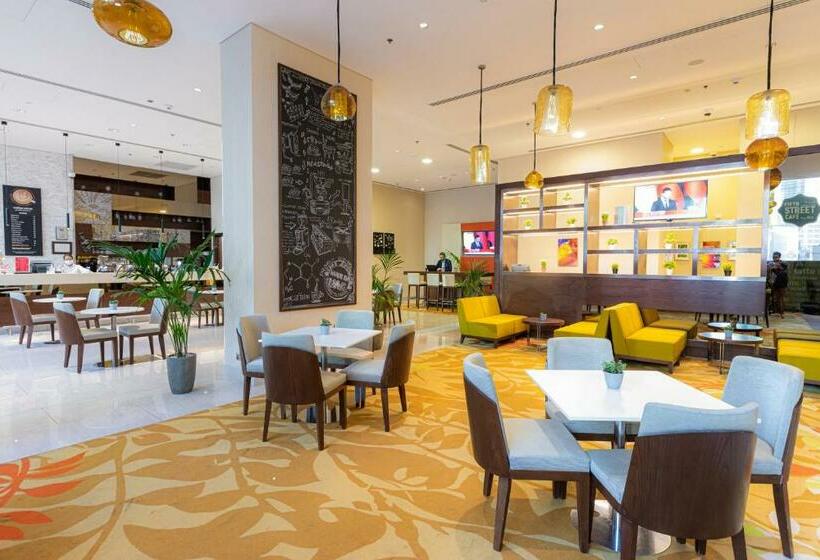 ホテル Courtyard By Marriott World Trade Center, Abu Dhabi